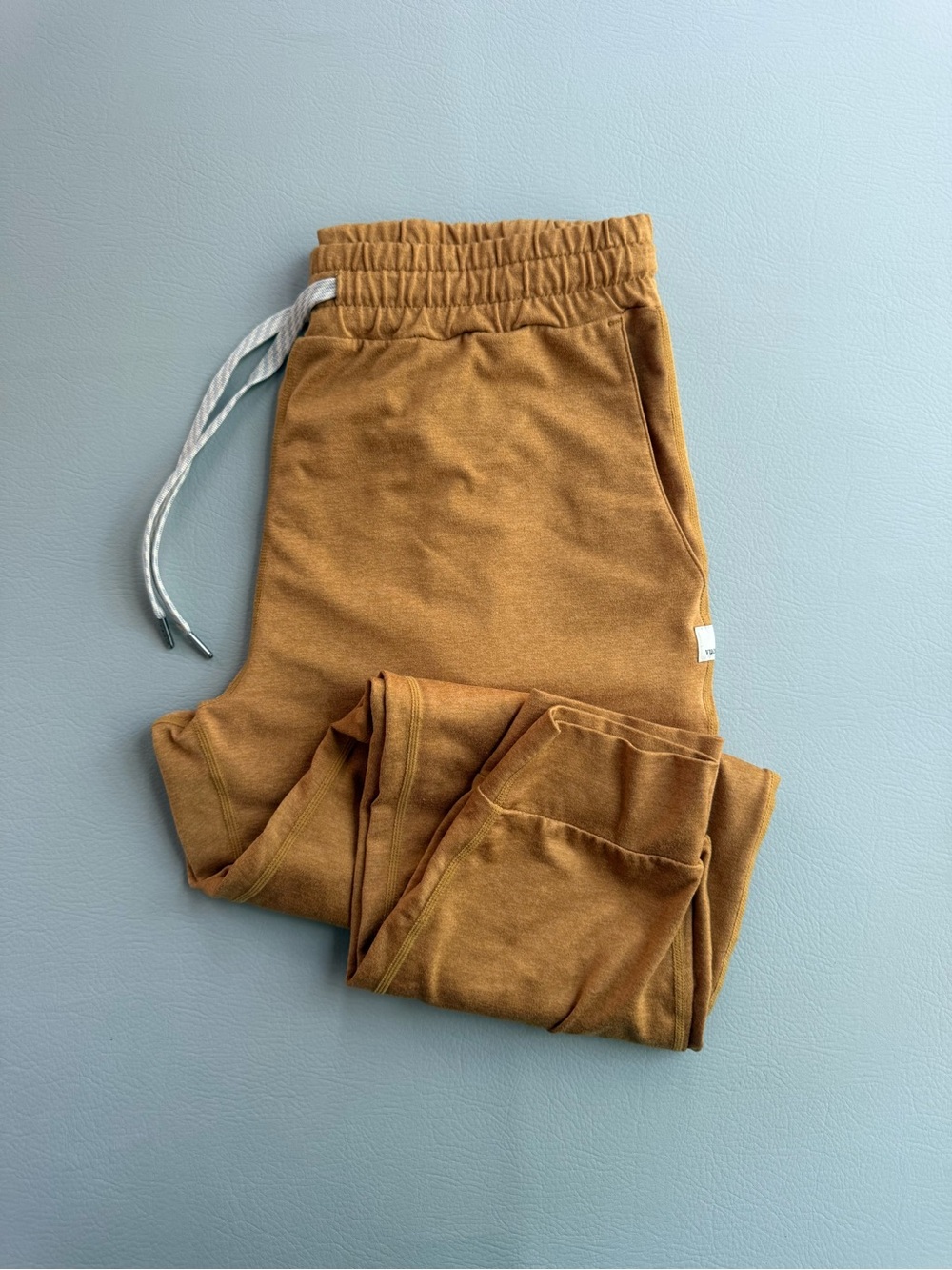 Vuori Mustard Yellow Performance Joggers Women’s SMALL - Small Marks & Stain